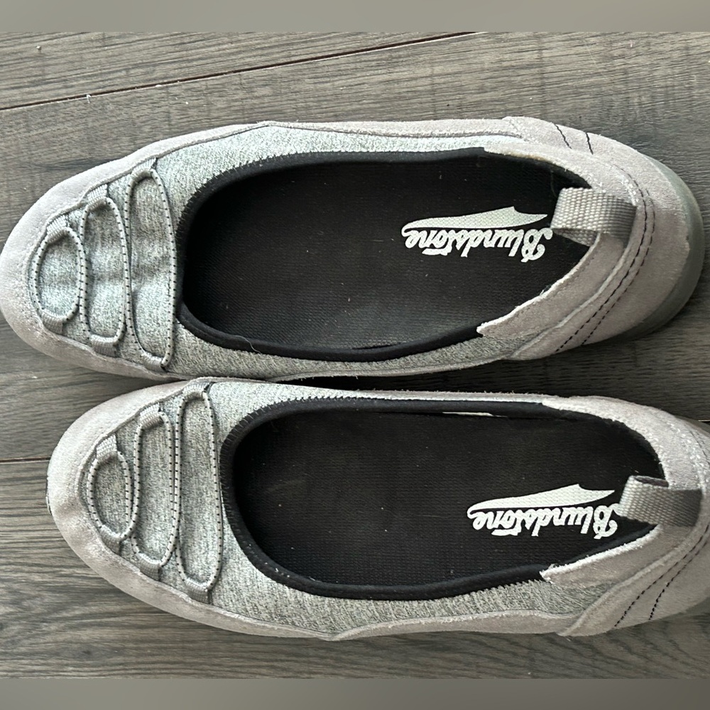 LANDS END women’s size 11 grey slip ons